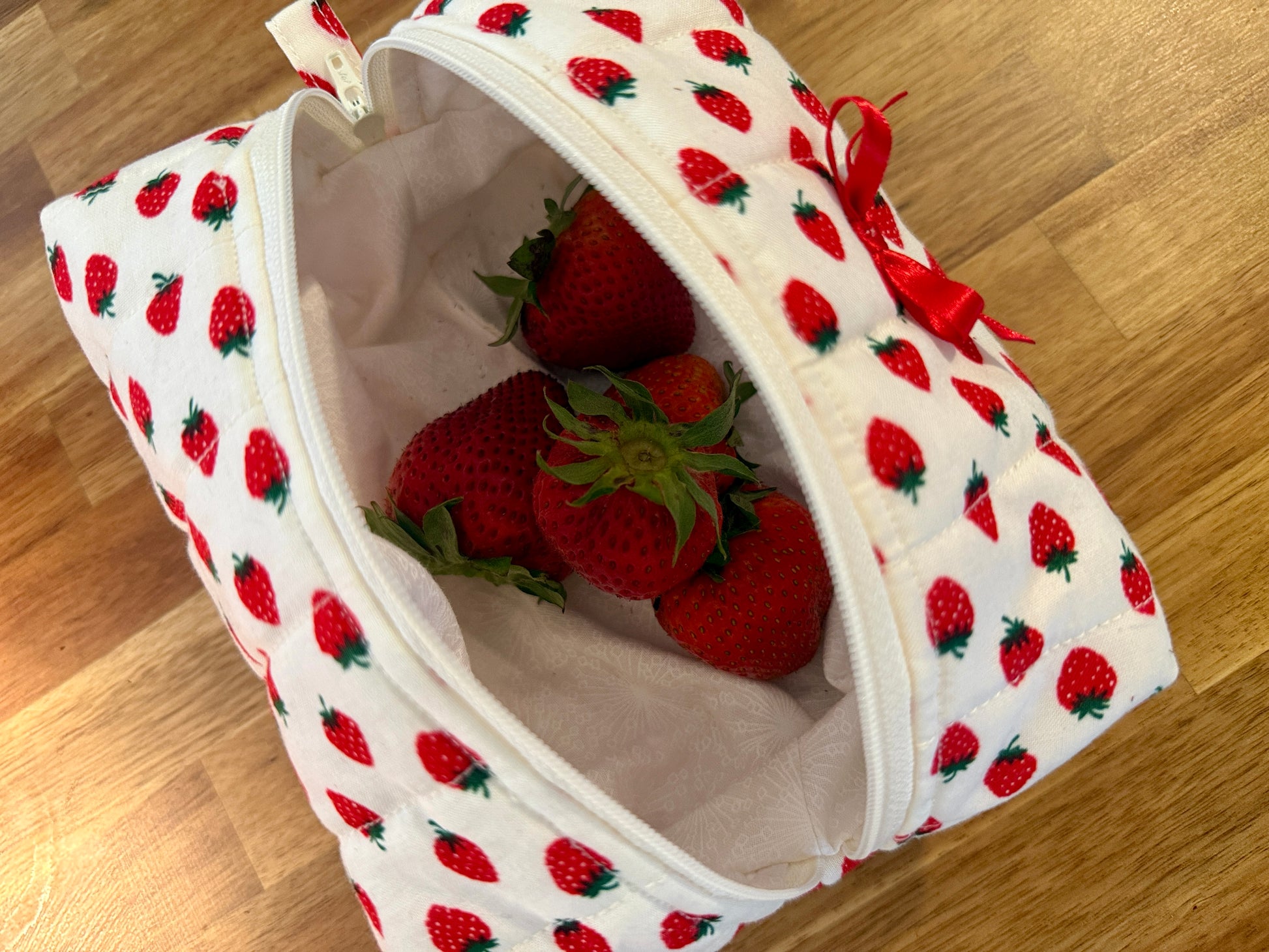 Joy Cosmetic Bag - Medium